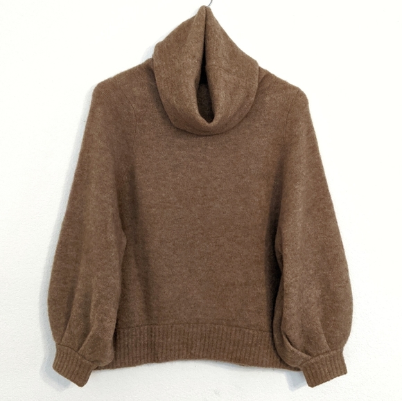 NWOT Aritzia Babaton Adichie Sweater - Picture 13 of 14
